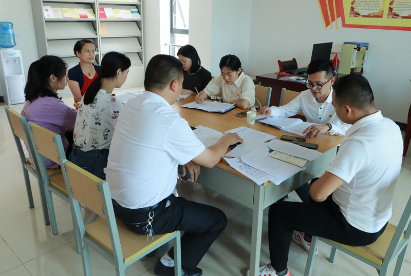 生态环境学院教师党支部.jpg