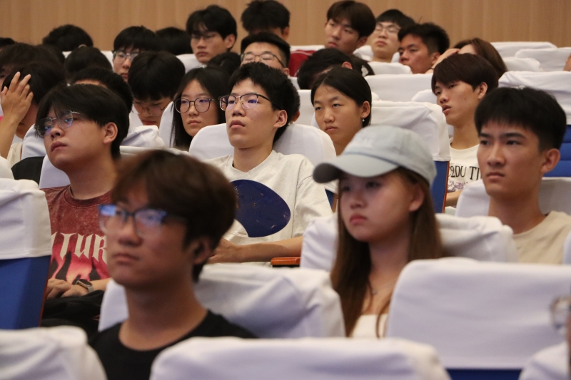 https://www.cqzhxy.cn/SITE_ATTACHE/www_cqzhxy_cn/2024-08-29/upload/image/20240829/1724922710034001415.jpg