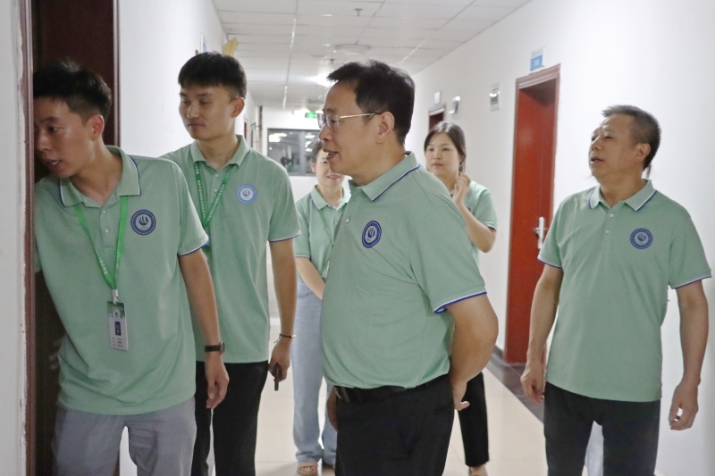 https://www.cqzhxy.cn/SITE_ATTACHE/www_cqzhxy_cn/2024-08-27/upload/image/20240827/1724739738551007561.jpg