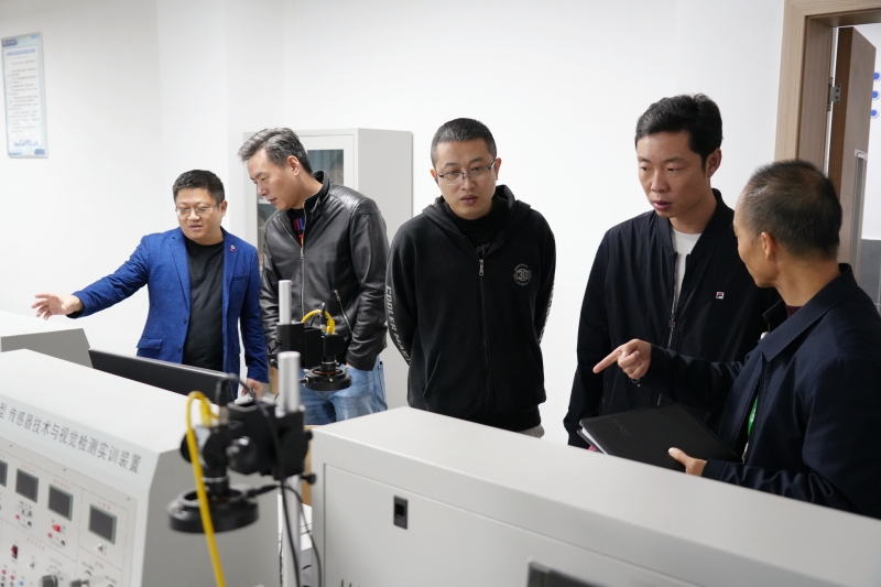 ˵: https://www.cqzhxy.cn/SITE_ATTACHE/www_cqzhxy_cn/2024-11-20/upload/image/20241120/1732096899764087648.jpg